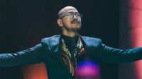 Pandji Pragiwaksono tampil di panggung special show Mens Rea di Indonesia Arena Pandji Pragiwaksono Tampil Di Panggung Special Show Mens Rea Di Indonesia Arena