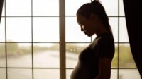 Tren Surrogacy Artis Hollywood, Kontroversi hingga Industri Miliaran Dolar. Tren Surrogacy Artis Hollywood, Kontroversi Hingga Industri Miliaran Dolar