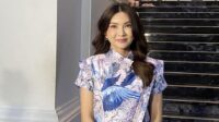 Sarwendah rayakan Imlek 2026 dalam duka, larang baju merah dan barongsai demi hormati mendiang sang ayah Sarwendah Rayakan Imlek 2026 Dalam Duka, Larang Baju Merah Dan Barongsai Demi Hormati Mendiang Sang Ayah