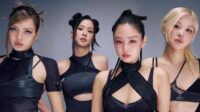 BLACKPINK pecahkan rekor Hanteo lewat album Deadline yang terjual 1,4 juta kopi di hari pertama perilisannya. Blackpink Pecahkan Rekor Hanteo Lewat Album Deadline Yang Terjual 1,4 Juta Kopi Di Hari Pertama Perilisannya
