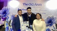 Ivan Gunawan Desain Cup Bermotif Bunga Biru untuk The OG Aren Series Kopi Kenangan Ivan Gunawan Desain Cup Bermotif Bunga Biru Untuk The Og Aren Series Kopi Kenangan