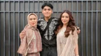 Tatu Yulyanah Ungkap Berat Jalani Lebaran 2026 Tanpa Putri Tercinta Lula Lahfah Tatu Yulyanah Ungkap Berat Jalani Lebaran 2026 Tanpa Putri Tercinta Lula Lahfah
