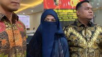 Wardatina Mawa Gugat Cerai Insanul Fahmi Tanpa Intervensi Wardatina Mawa Gugat Cerai Insanul Fahmi Tanpa Intervensi