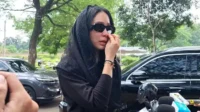 Ayah Bunga Zainal Meninggal, Sempat Jalani Pengobatan Kanker di Malaysia Ayah Bunga Zainal Meninggal, Sempat Jalani Pengobatan Kanker Di Malaysia
