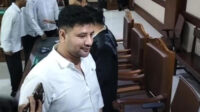 Kuasa Hukum Ammar Zoni Pastikan Tidak Banding, Tempuh PK untuk Buktikan Klien Bukan Pengedar Kuasa Hukum Ammar Zoni Pastikan Tidak Banding, Tempuh Pk Untuk Buktikan Klien Bukan Pengedar