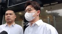 Sertifikat Mualaf Richard Lee Dicabut Setelah Hendak Dijadikan Senjata di Pengadilan Sertifikat Mualaf Richard Lee Dicabut Setelah Hendak Dijadikan Senjata Di Pengadilan