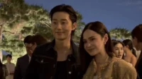 Syifa Hadju di Chanel Seoul, Pakai Jaket Ratusan Juta dan Foto Bareng Park Seo-joon Syifa Hadju Di Chanel Seoul, Pakai Jaket Ratusan Juta Dan Foto Bareng Park Seo Joon