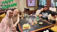 Virgoun dan Inara Kembali Semeja, Ultah Starla Malah Jadi Sorotan Virgoun Dan Inara Kembali Semeja, Ultah Starla Malah Jadi Sorotan