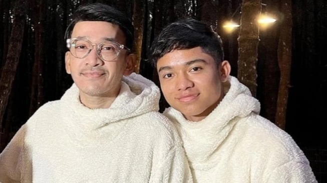 Betrand Peto Sampaikan Isi Hati Untuk Ruben Onsu, Publik Tersentuh