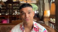 Bukan Liburannya, Detail Outfit Fadly Faisal Ini Justru Jadi Perdebatan Bukan Liburannya, Detail Outfit Fadly Faisal Ini Justru Jadi Perdebatan