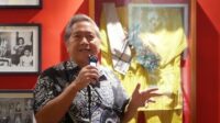 Herry Gendut Janarto saat membagikan kisah dan merawat ingatan sejarah budaya populer serta industri hiburan Indonesia. Herry Gendut Janarto Saat Membagikan Kisah Dan Merawat Ingatan Sejarah Budaya Populer Serta Industri Hiburan Indonesia