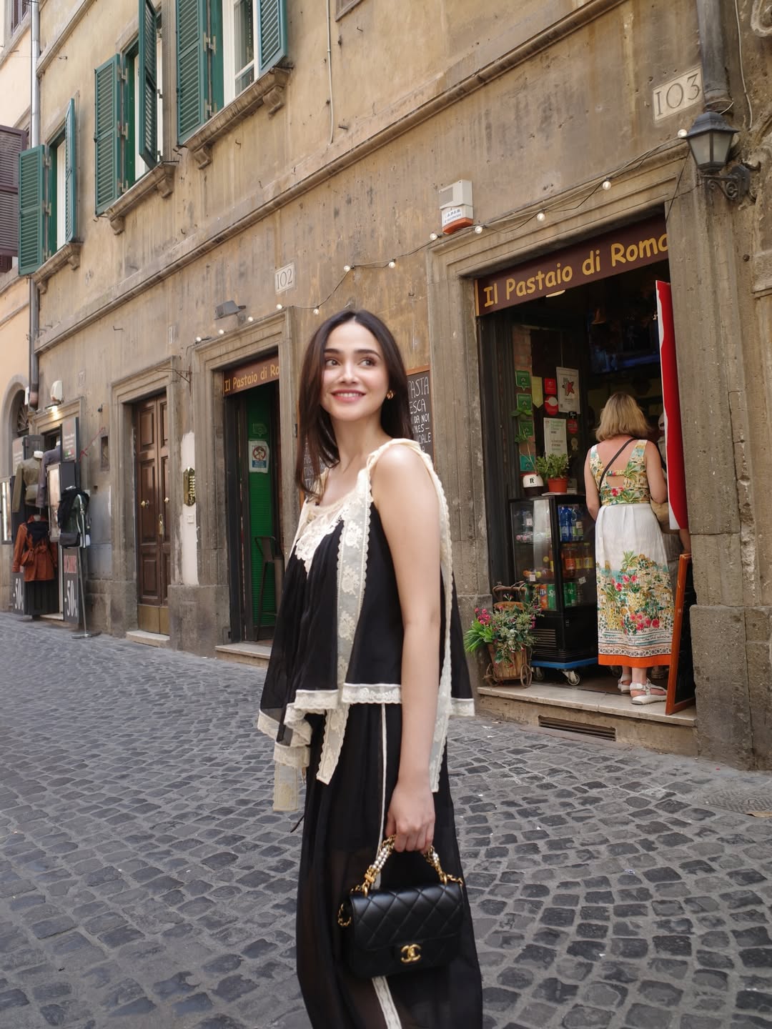 Honeymoon Ala Syifa Hadju Di Roma