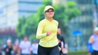 Jangan paksakan diri berlari di bawah terik matahari. Keselamatan dan kesehatan tubuh jauh lebih penting. Jangan Paksakan Diri Berlari Di Bawah Terik Matahari. Keselamatan Dan Kesehatan Tubuh Jauh Lebih Penting