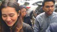 Kasus Hanania Travel Menyeret Sejumlah Selebriti, Thariq dan Aaliyah Kini Diperiksa Kasus Hanania Travel Menyeret Sejumlah Selebriti, Thariq Dan Aaliyah Kini Diperiksa