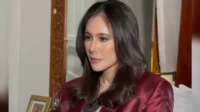 Tampil Berani di Fashion Show, Wulan Guritno Buktikan Pesonanya Belum Pudar Tampil Berani Di Fashion Show, Wulan Guritno Buktikan Pesonanya Belum Pudar